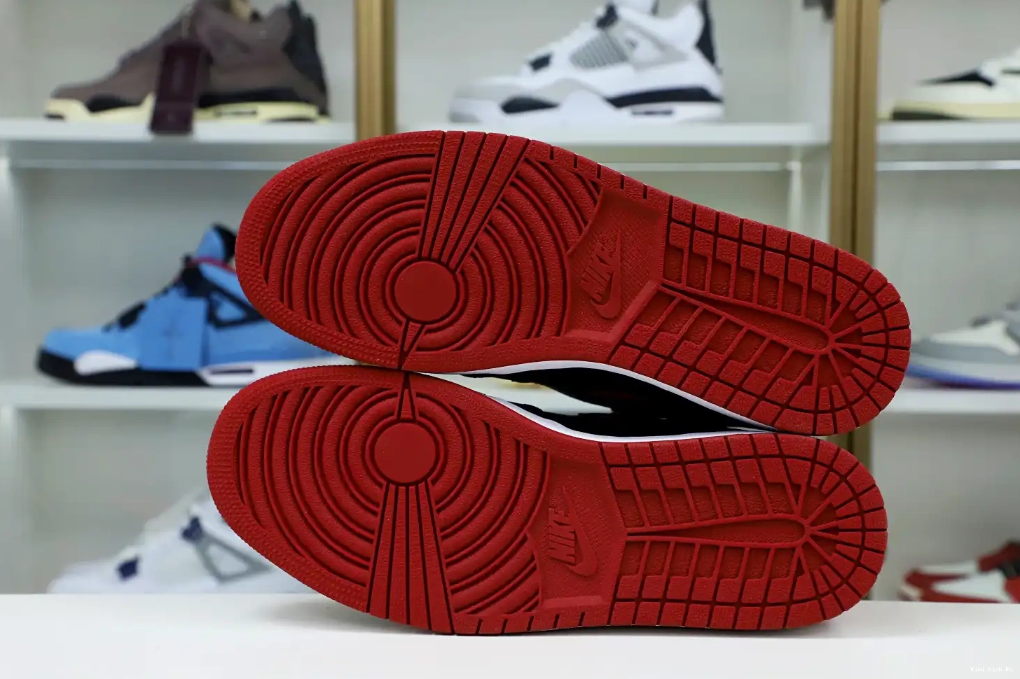 'BRED' OG RETRO AIR JORDAN Kimikick HIGH 1 0710